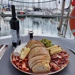 Úszó hotel Experiencia Nautica Unica - E Passeio *